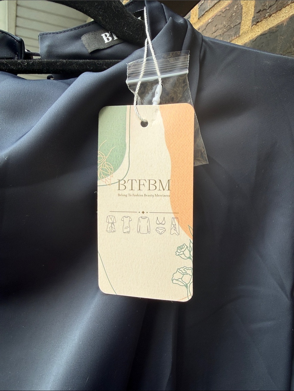 BTFBM Womens Mock Neck Satin Dress - Picture 4 of 8